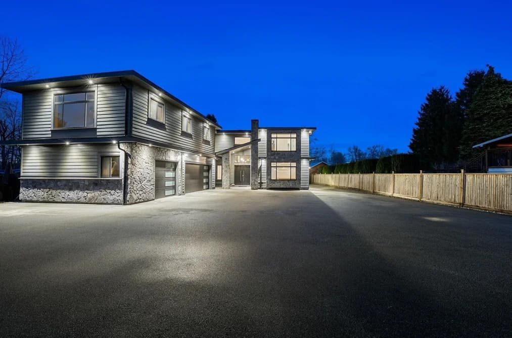 23697 OLD YALE ROAD, Langley, BC — Residential for Sale - Photo 2
