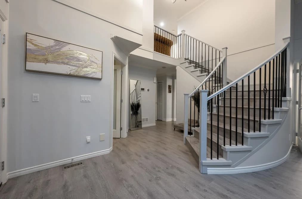 23710 110 AVENUE, Maple Ridge, BC — Residential for Sale - Photo 2