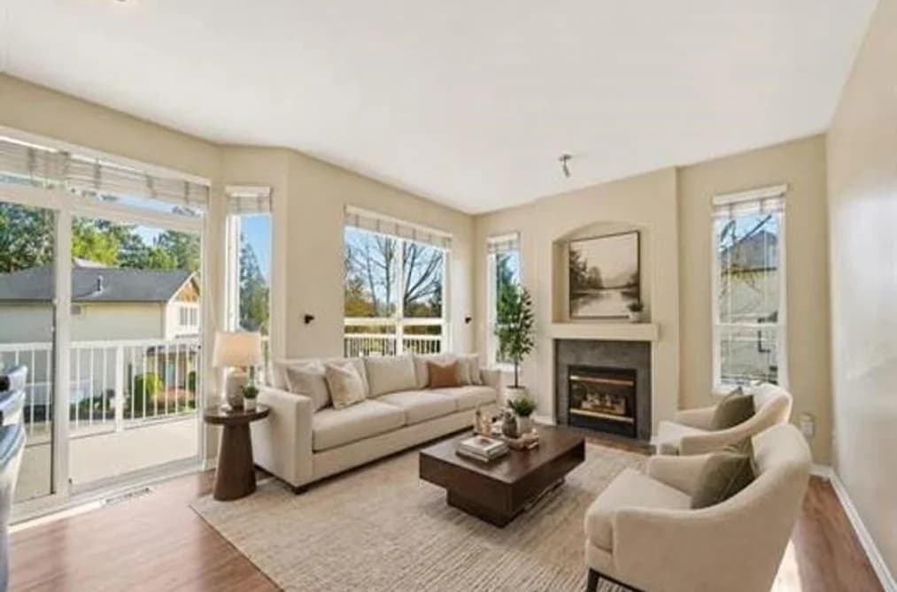 23800 KANAKA WAY, Maple Ridge, BC — Residential for Sale - Photo 2