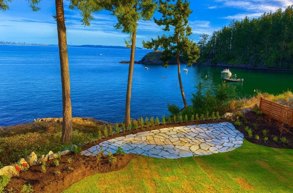 239 SHORE LANE, Bowen Island, BC — Residential for Sale - Photo 2