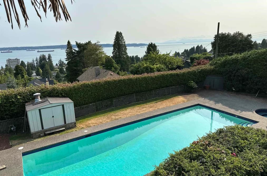 2390 PALMERSTON AVENUE, West Vancouver, BC — Residential for Sale - Photo 2