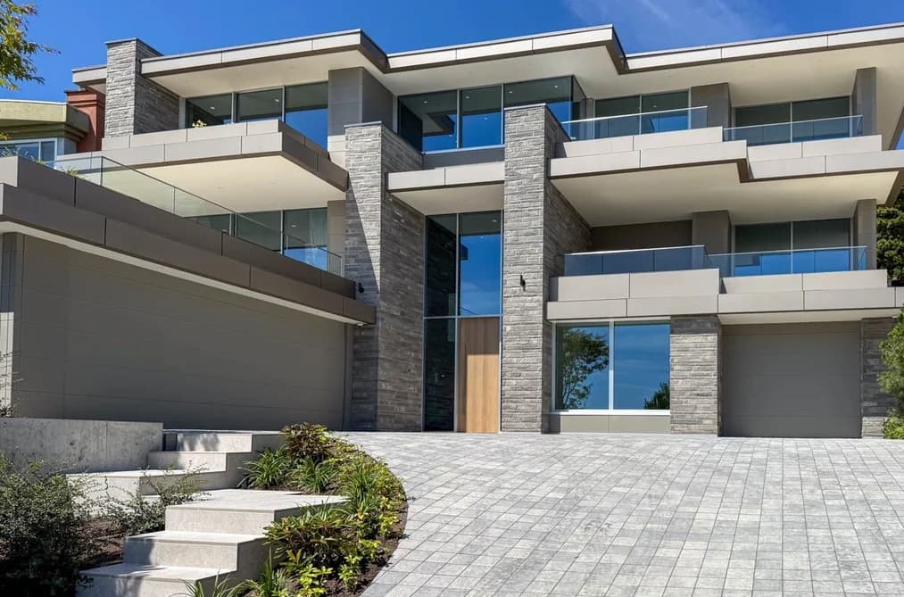 2390 WESTHILL DRIVE, West Vancouver BC V7S 2Z5 - Photo 1