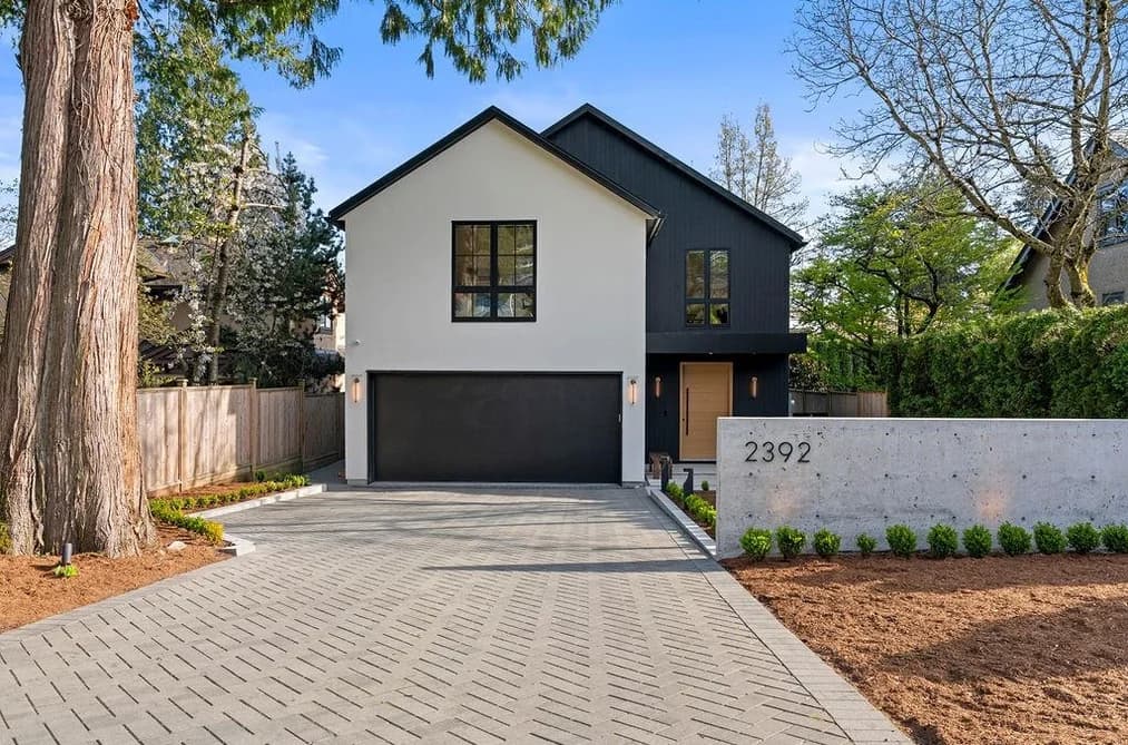 2392 LAWSON AVENUE, West Vancouver, BC — Residential for Sale - Main Photo