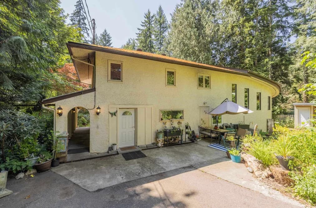 23942 FERN CRESCENT, Maple Ridge, BC — Residential for Sale - Photo 2