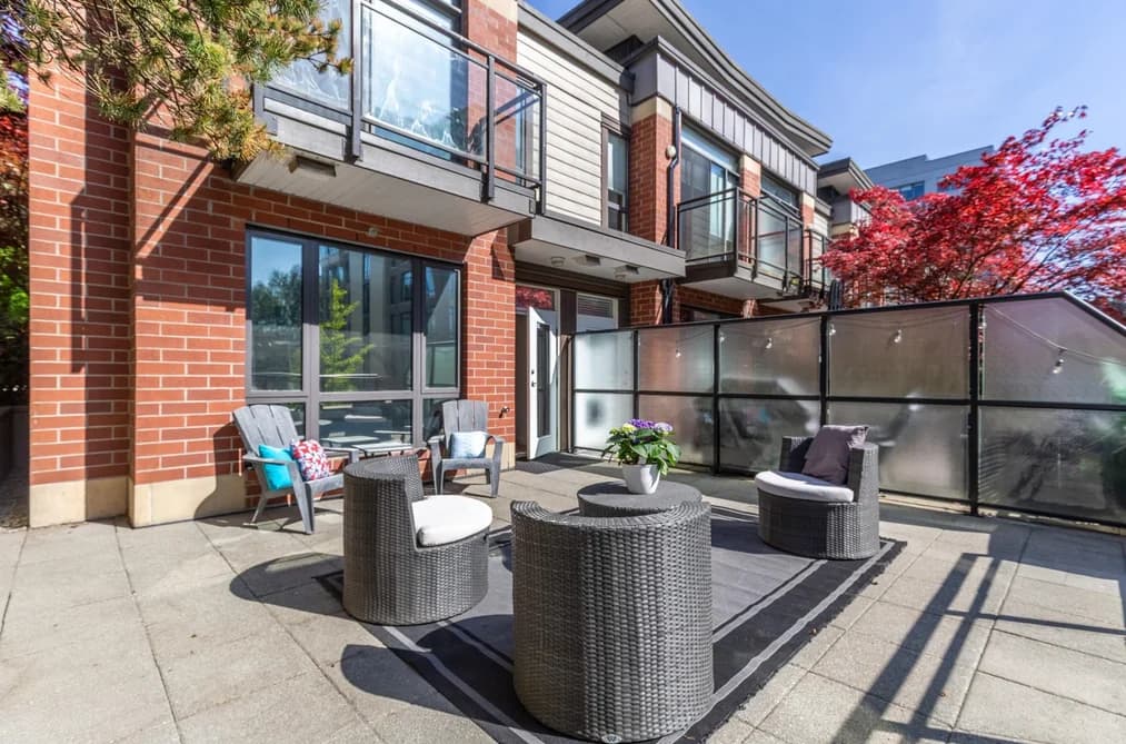 24 130 BREW STREET, Port Moody, BC — Residential for Sale - Photo 2
