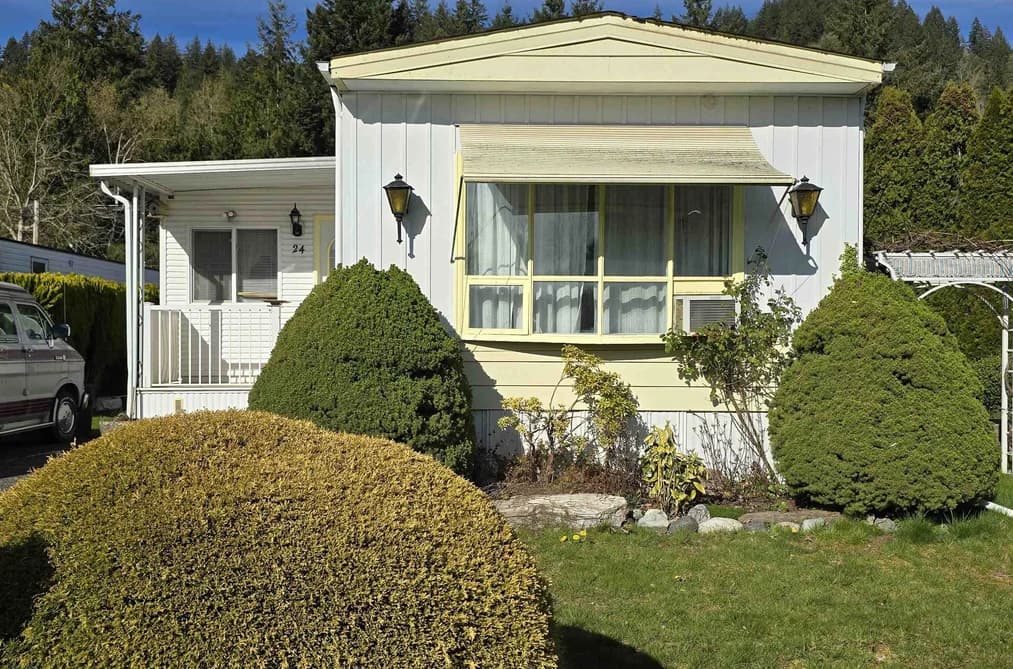 24 46484 CHILLIWACK LAKE ROAD, Chilliwack, BC — Residential for Sale - Main Photo