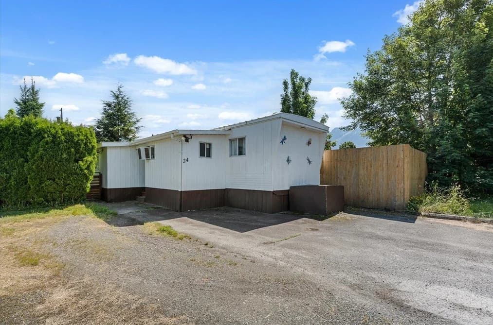 24 6900 INKMAN ROAD, Chilliwack, BC — Residential for Sale - Main Photo