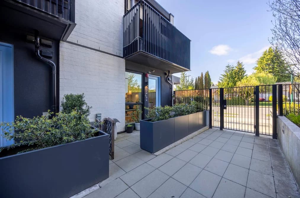 24 94 W KING EDWARD AVENUE, Vancouver, BC — Residential for Sale - Main Photo