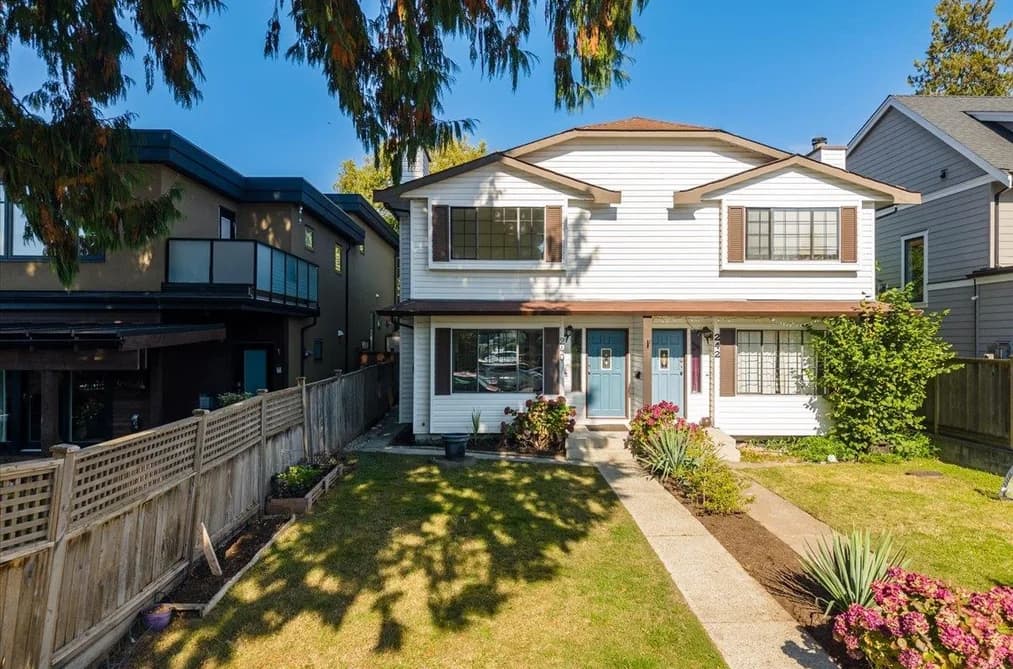 240 E 18TH STREET, North Vancouver, BC — Residential for Sale - Main Photo
