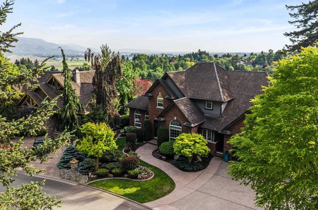 2405 CRANBERRY COURT, Abbotsford, BC — Residential for Sale - Photo 2