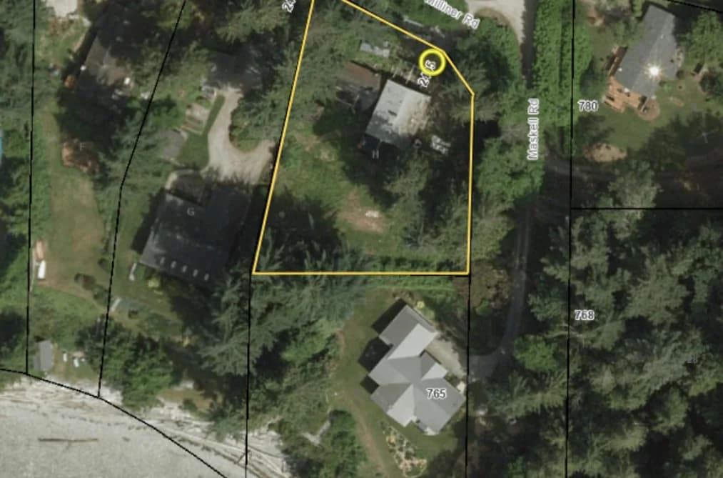 2405 MILLINER ROAD, Roberts Creek, BC — Residential for Sale - Photo 2