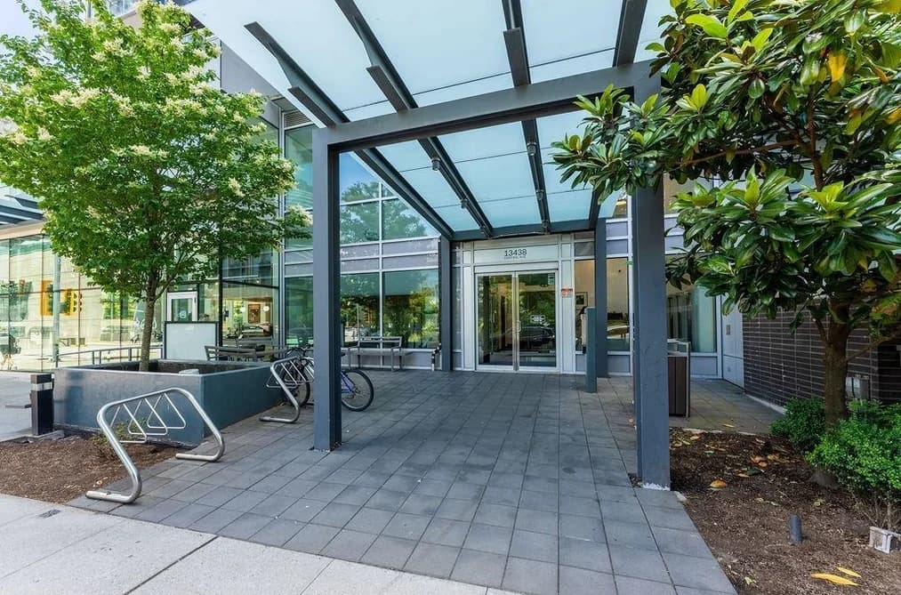 2406 13438 CENTRAL AVENUE, Surrey, BC — Residential for Sale - Photo 2