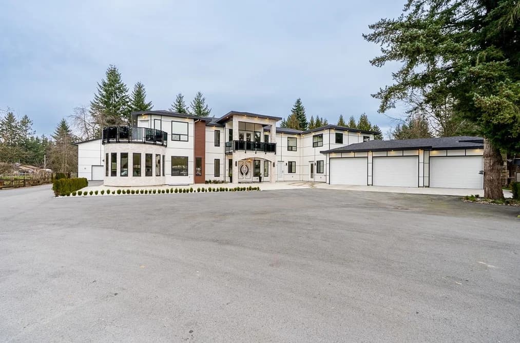 24095 65 AVENUE, Langley, BC — Residential for Sale - Main Photo