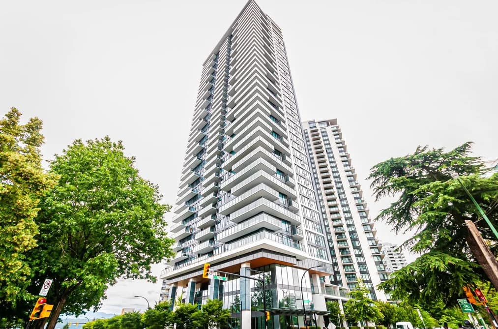 2410 4711 HAZEL STREET, Burnaby, BC — Residential for Sale - Main Photo