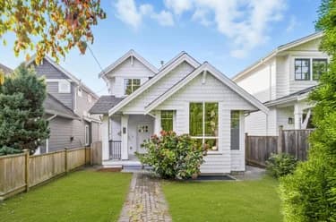House for sale at 2411 George Street North Vancouver British Columbia - MLS: R3138076
