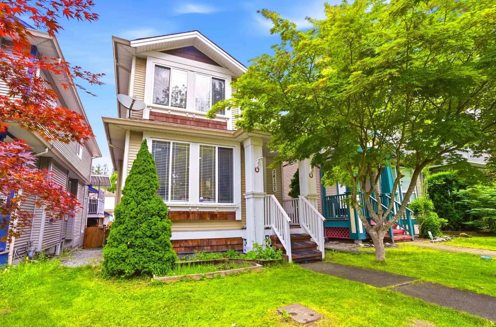 24121 102ND AVENUE, Maple Ridge, BC — Residential for Sale - Main Photo