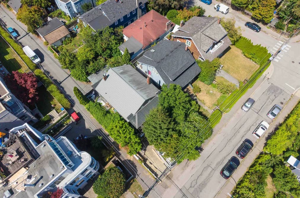 2413 COLLINGWOOD STREET, Vancouver, BC — Residential for Sale - Photo 2