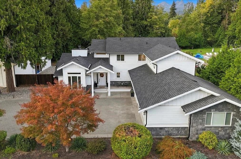 24155 124 AVENUE, Maple Ridge, BC — Residential for Sale - Photo 2