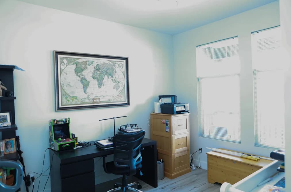 24170 HILL AVENUE, Maple Ridge, BC — Residential for Sale - Photo 2