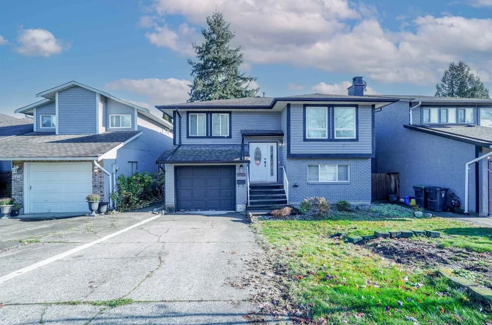 2418 WAYBURNE CRESCENT, Langley, BC — Residential for Sale - Main Photo