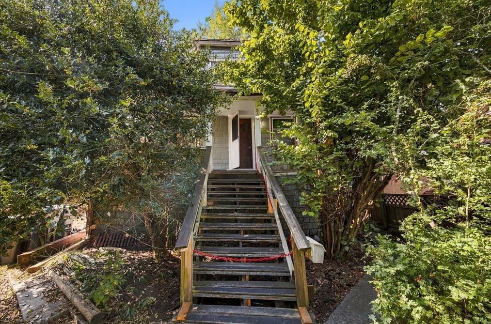242 N BOYNE STREET, New Westminster, BC — Residential for Sale - Photo 2