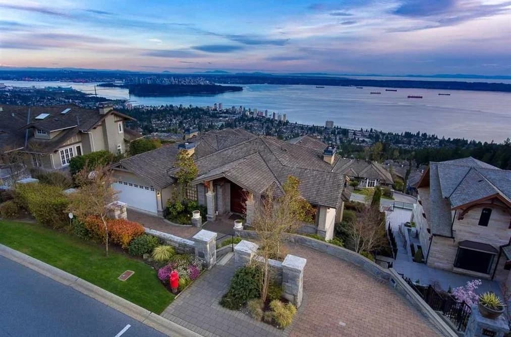 2420 HALSTON COURT, West Vancouver, BC — Residential for Sale - Photo 2
