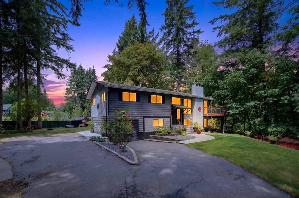 24299 55 AVENUE, Langley, BC — Residential for Sale - Photo 2