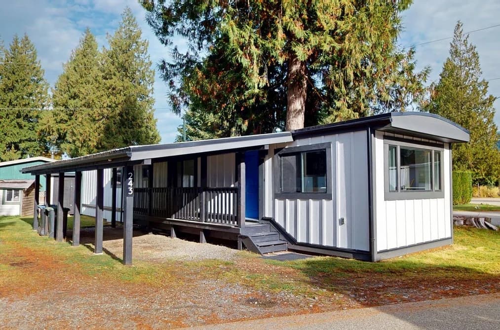 243-1830 Mamquam Road, Squamish, BC - Manufactured Home for Sale - Main Photo 243-1830 Mamquam Road, Squamish, BC - Manufactured Home for Sale - Main Photo