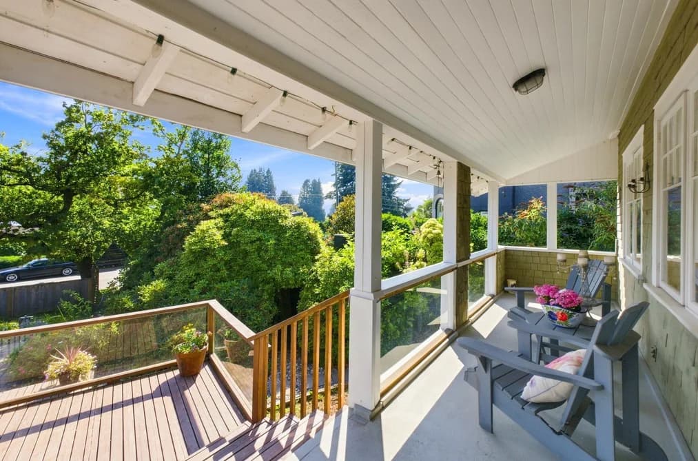 2433 MATHERS AVENUE, West Vancouver, BC — Residential for Sale - Photo 2
