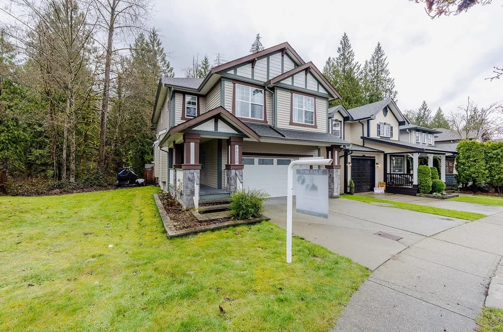 24330 100B AVENUE, Maple Ridge, BC — Residential for Sale - Photo 2