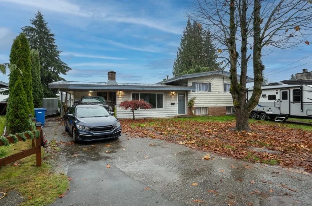 2436 RIDEAU STREET, Abbotsford, BC — Residential for Sale - Photo 2