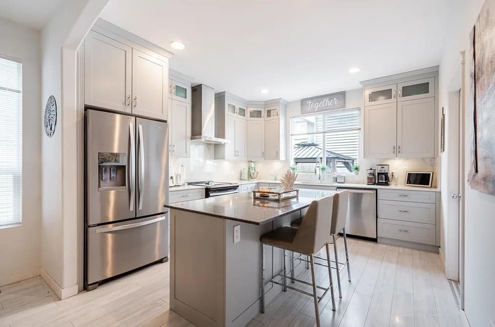 24365 102A AVENUE, Maple Ridge, BC — Residential for Sale - Photo 2