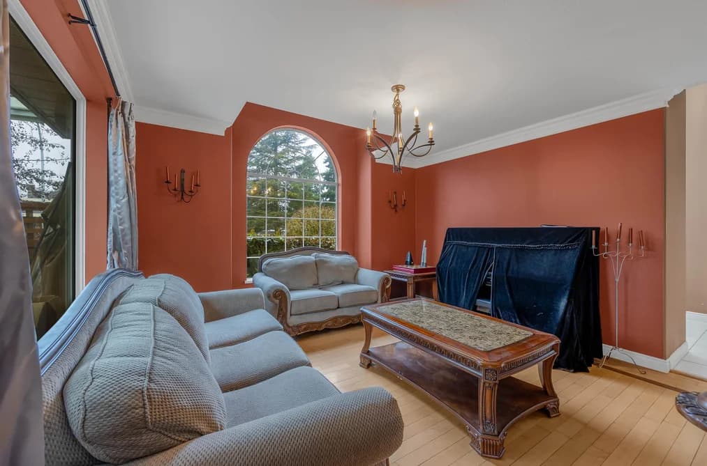 2443 150 STREET, Surrey, BC — Residential for Sale - Photo 2