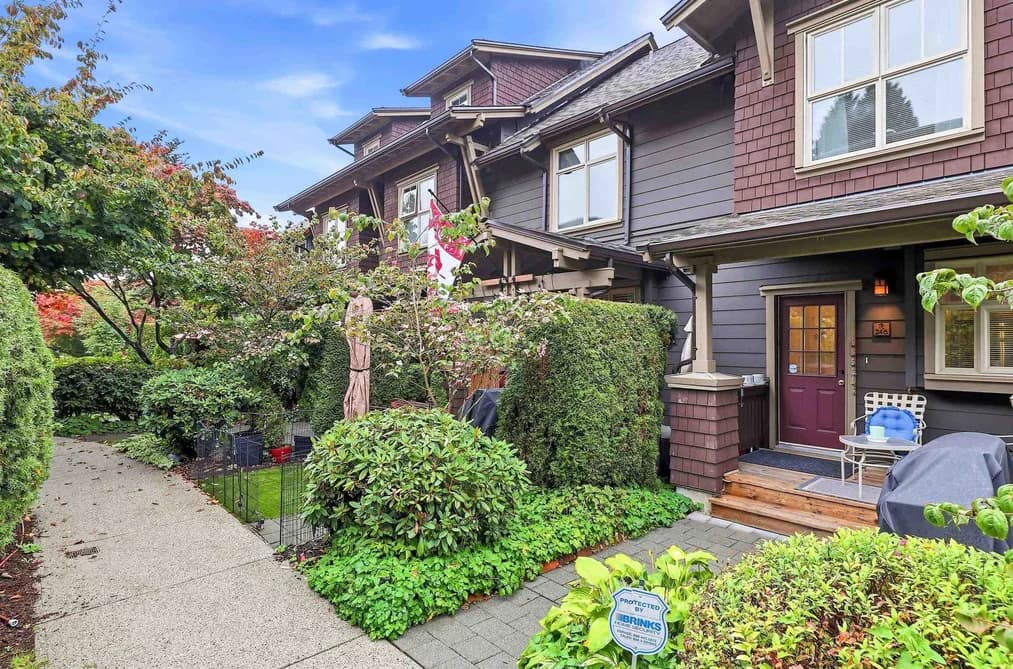 246 600 PARK CRESCENT, New Westminster, BC — Residential for Sale - Photo 2