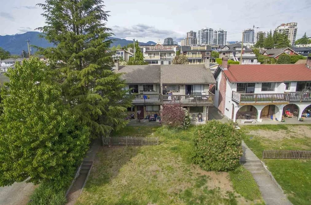 246 W 5TH STREET, North Vancouver, BC — Residential Income for Sale - Main Photo
