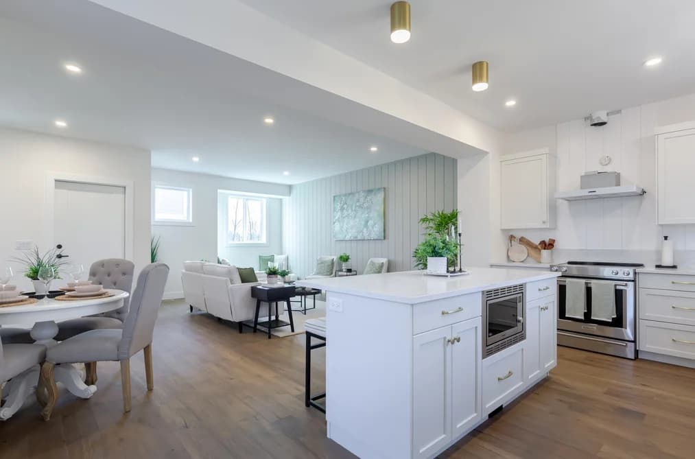 2465 BECK ROAD, Abbotsford, BC — Residential for Sale - Photo 2