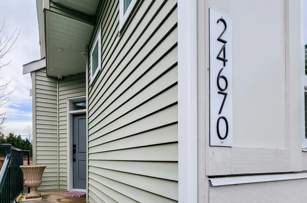 24670 106 AVENUE, Maple Ridge, BC — Residential for Sale - Photo 2