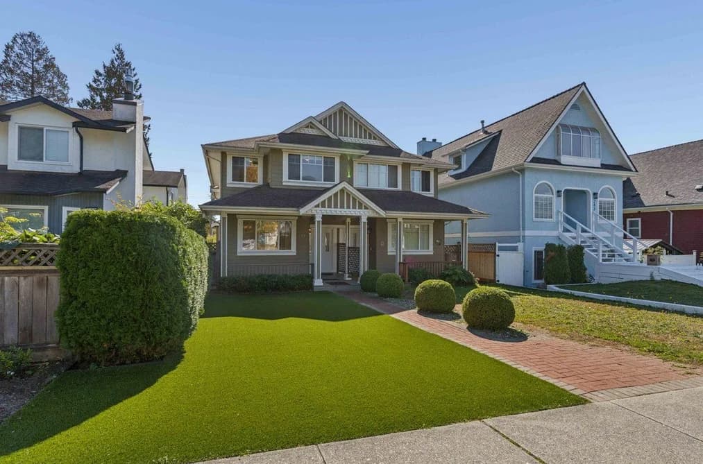 247 E 19TH STREET, North Vancouver, BC — Residential for Sale - Main Photo