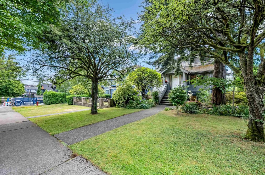 2474 E 5TH AVENUE, Vancouver, BC — Residential for Sale - Photo 2