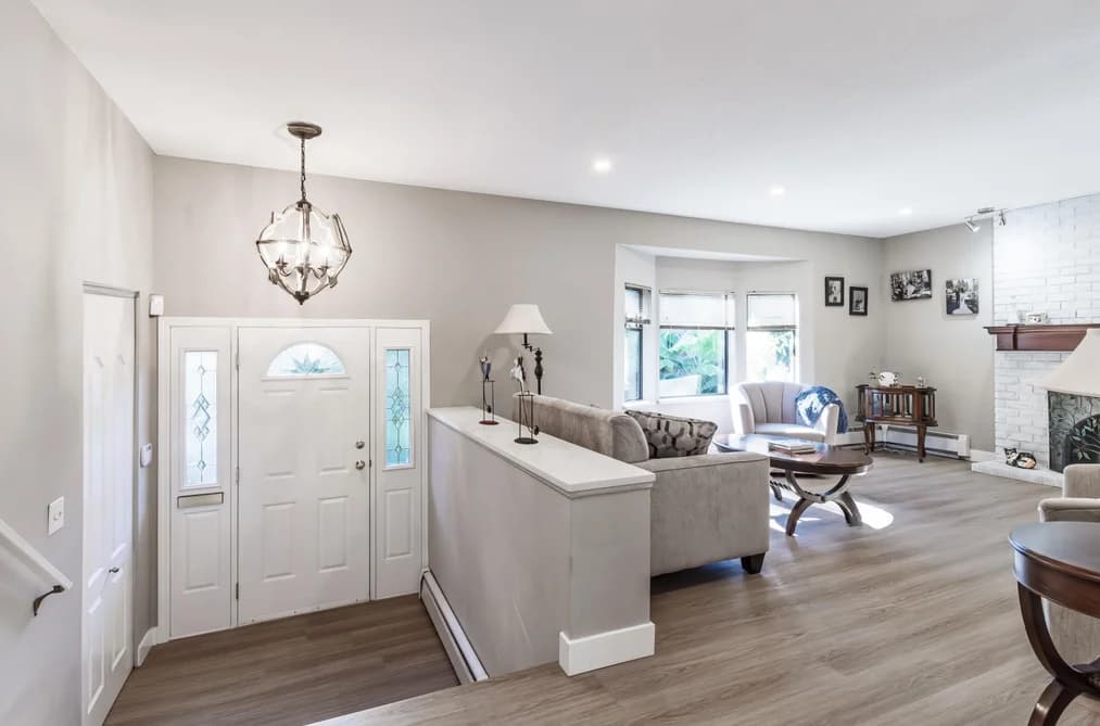 2475 NORCREST COURT, Burnaby, BC — Residential for Sale - Photo 2