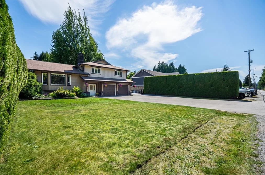 24762 58A AVENUE, Langley, BC — Residential for Sale - Photo 2
