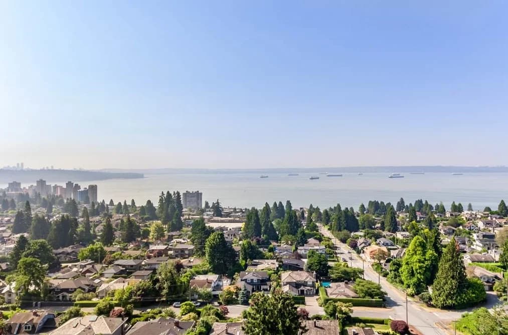 2479 OTTAWA AVENUE, West Vancouver, BC — Residential for Sale - Main Photo
