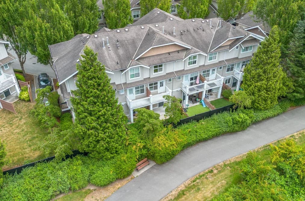 25 20460 66 AVENUE, Langley, BC — Residential for Sale - Photo 2