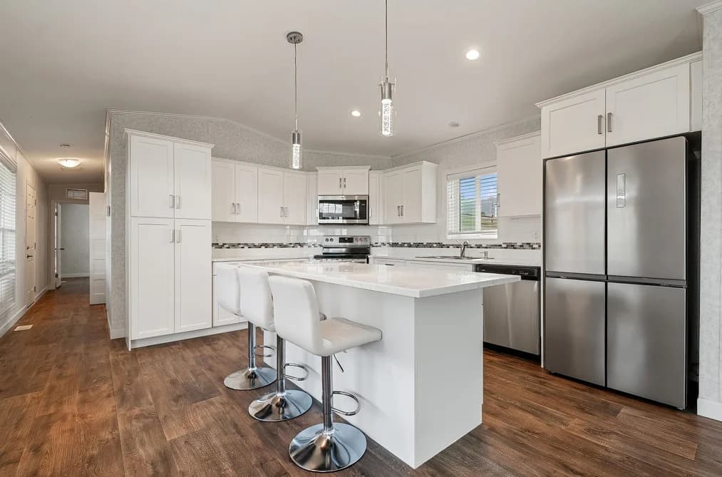 25 6035 VEDDER ROAD, Chilliwack, BC — Residential for Sale - Photo 2
