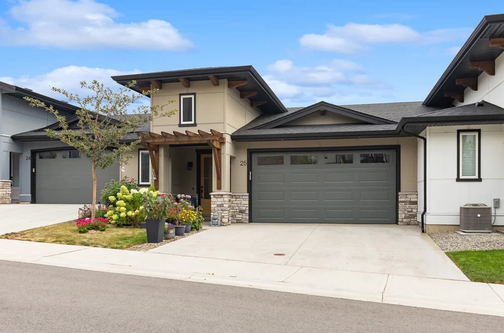25 8000 VEDETTE DRIVE, No City Value, BC — Residential for Sale - Main Photo
