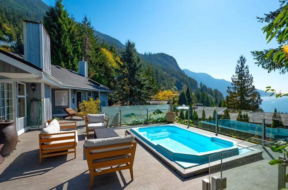 25 TIDEWATER WAY, Lions Bay, BC — Residential for Sale - Main Photo