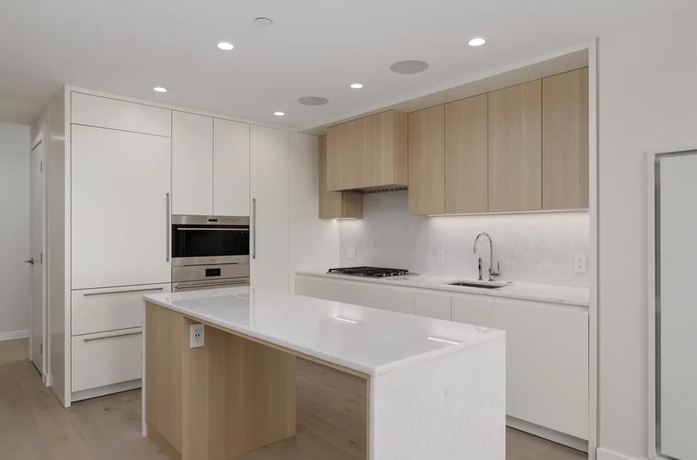 2501 7433 CAMBIE STREET, Vancouver, BC — Residential for Sale - Photo 2