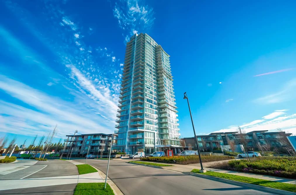 2501 7769 PARK CRESCENT, Burnaby, BC — Residential for Sale - Main Photo