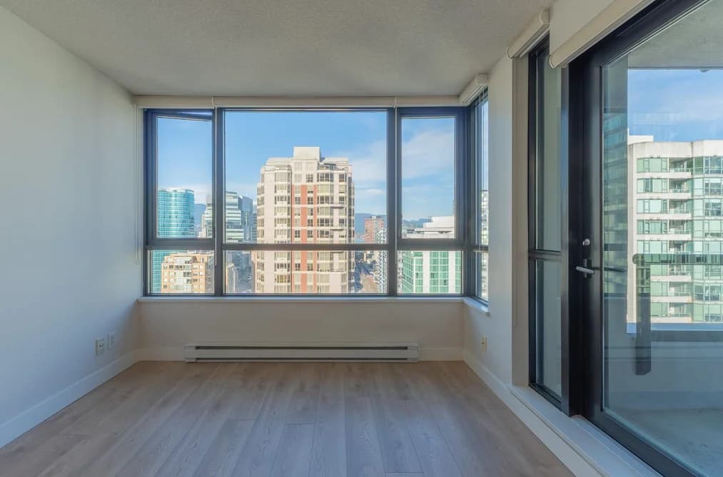 2501 909 MAINLAND STREET, Vancouver, BC — Residential for Sale - Photo 2