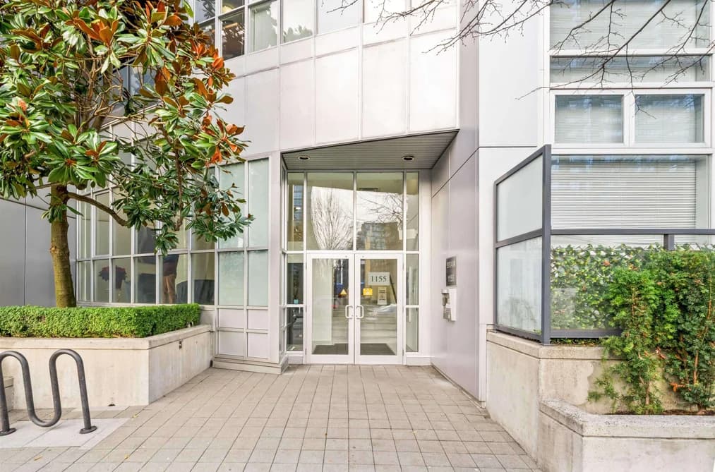 2508 1155 SEYMOUR STREET, Vancouver, BC — Residential for Sale - Photo 2